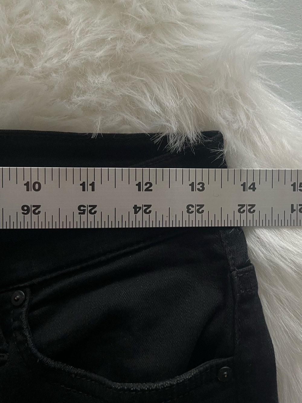 Mother Jeans The Insider Crop Two Step Fray Not Guilty (Black) | Women's Size 29 - Picture 6 of 9